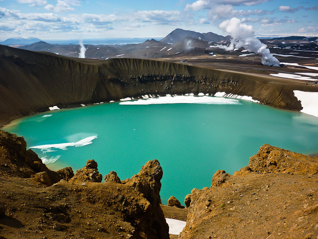 冰岛七火山：地质版“冰与火之歌”