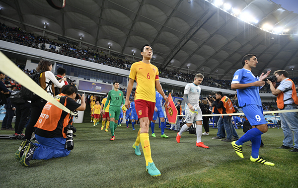 高洪波被逼辞职把国脚惹毛了：当初没他，哪来的12强赛？