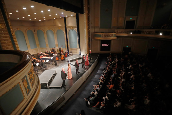 这位法国巴洛克乐界的顶梁柱，把歌剧串成了一串“糖葫芦”