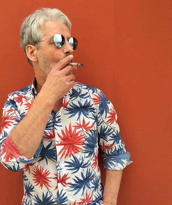 趣看｜玩转网络两月变网红，阔豪爷爷竟只是退休工人