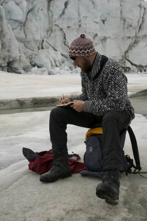 手套也能当酒杯？只要脑洞够大就行！