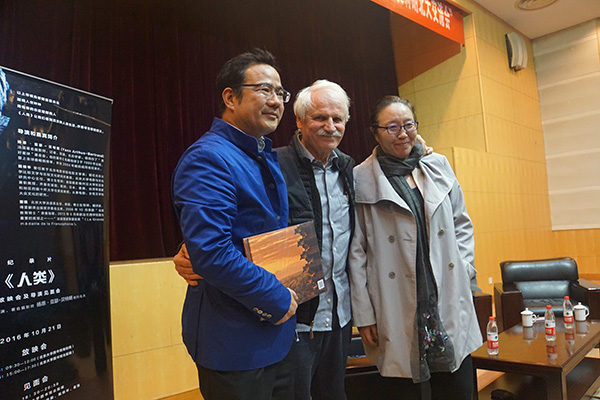 拯救地球？不，救救我们自己