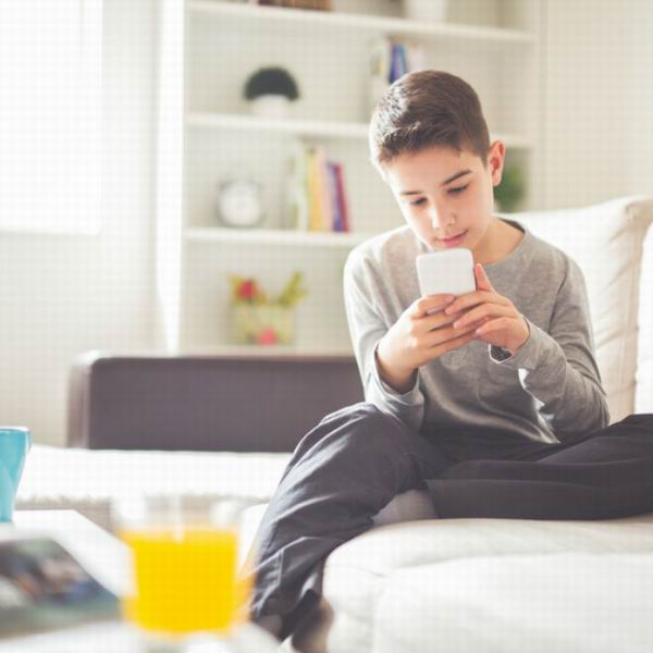 孩子到多大才可以独自留家里？法律没规定过