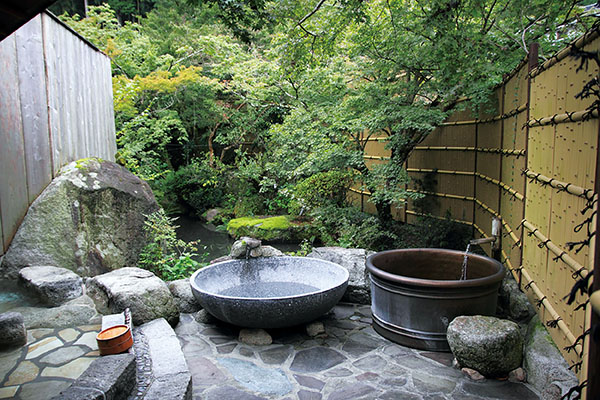 九州“秘汤”指南