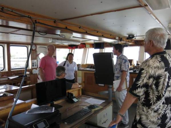 郭川团队抵夏威夷展开救人工作，空投急救物资计划暂时搁浅