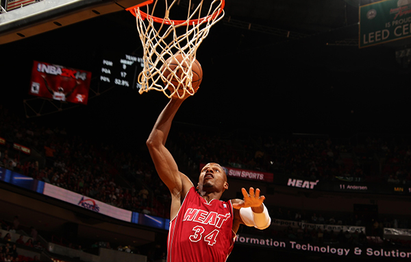 “艺术家”雷·阿伦，一个41年的强迫症患者