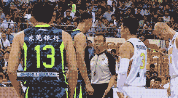 CBA球鞋门继续发酵，易建联被禁穿耐克后主动“离场”