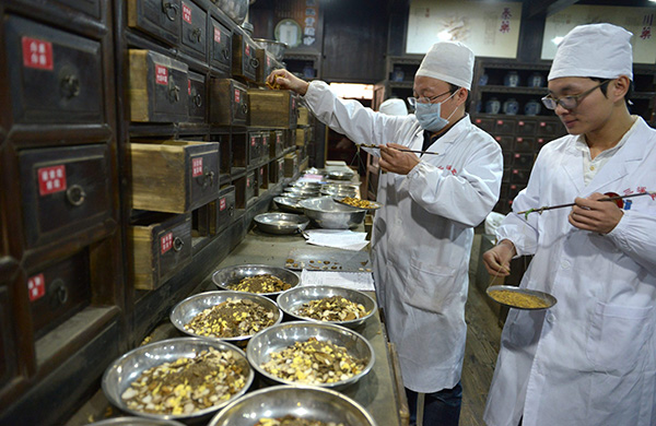 冬令进补固肺卫健脾胃，可控制咳喘发作