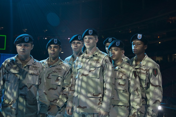 何必非120帧不可，李安告诉我们其他形式也好看