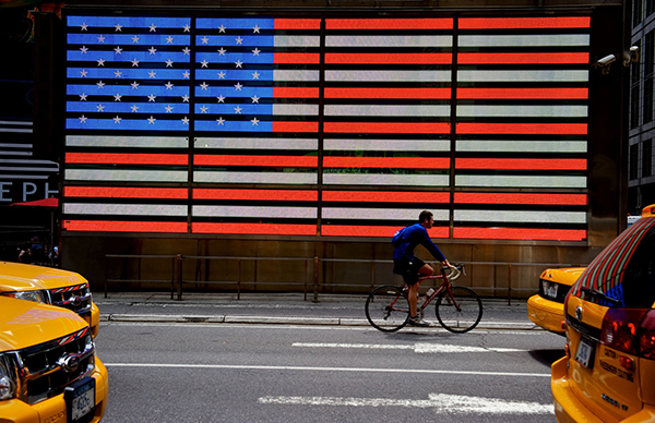 趣看｜纽约，纽约： “反思美国”下的星条旗