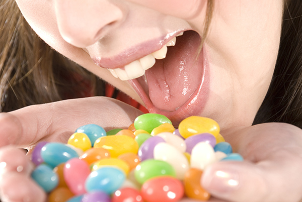 糖衣炮弹“有毒”，吃糖太多也会上瘾