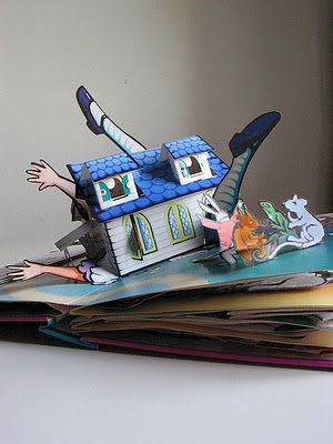 真正的立体书可不是豪华加长版的贺年卡