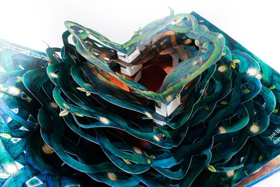 真正的立体书可不是豪华加长版的贺年卡