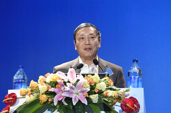 蔡昉：“十三五”期间经济增速上下限为6.7%和6.2%