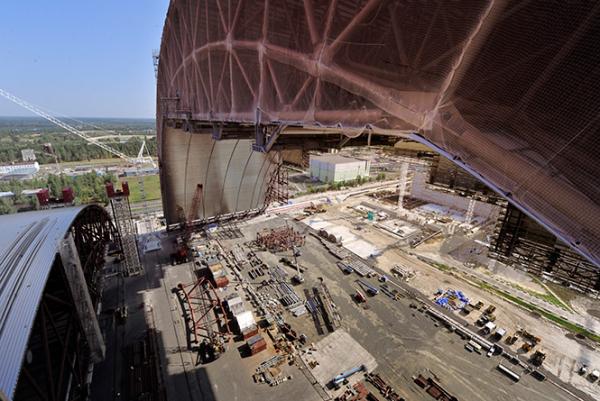 视频｜15亿欧元“金钟罩”如何永久“封印”切尔诺贝利？