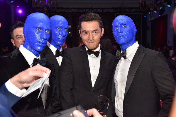 海报栏｜《蓝人秀》刷屏朋友圈，连胡歌都被撩了