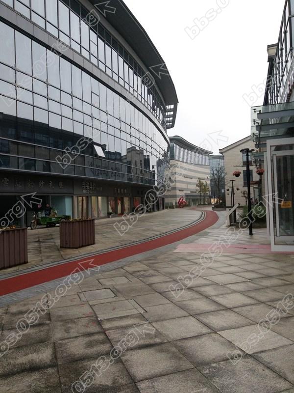 苏州虎丘婚纱城婚纱采购