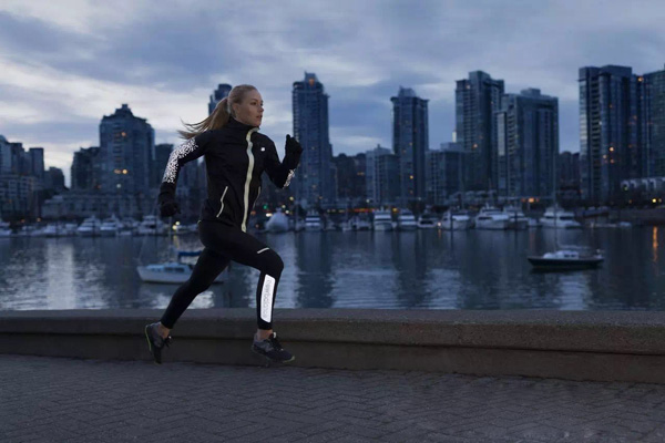 冬季还想坚持户外跑步？你知道怎么穿吗？