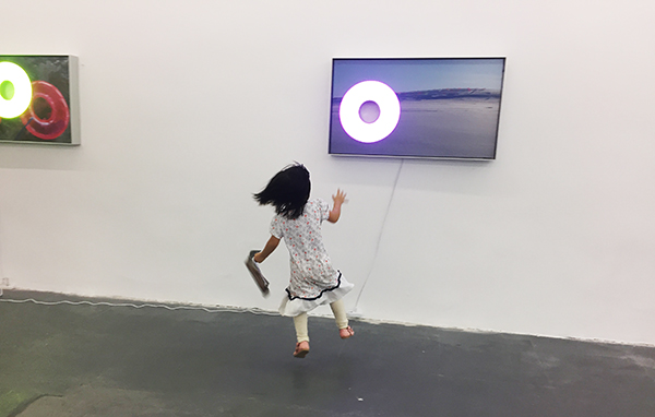 眼光｜连州摄影节：因为失恋，因为不懂如何为人母，他们拍照