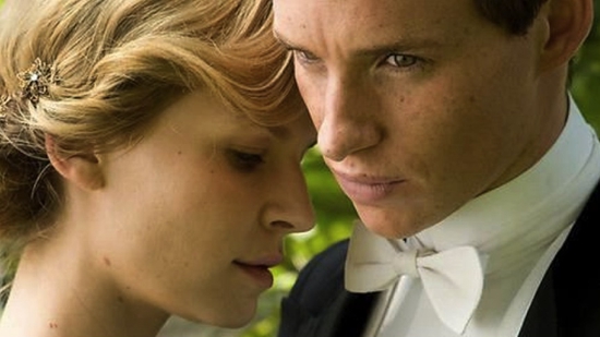 除了《神奇动物》奥斯卡影帝雷德梅尼还演过哪些小说改编片