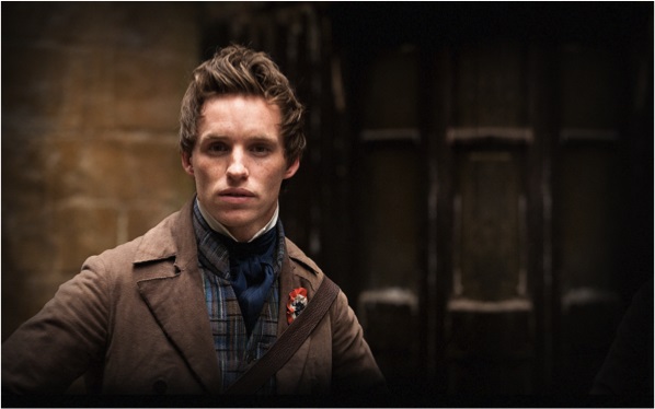 除了《神奇动物》奥斯卡影帝雷德梅尼还演过哪些小说改编片