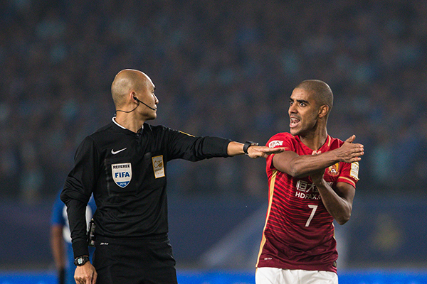 足协杯决赛洋裁判水平不如中甲？他是三天前拉来的临时工