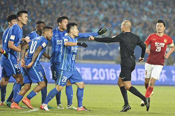 足协杯决赛洋裁判水平不如中甲？他是三天前拉来的临时工