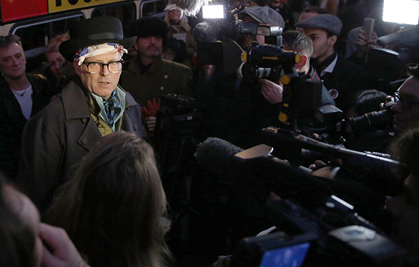 这是朋克精神吗？宁可烧掉500万英镑藏品也不交给国家