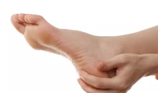 冬季跑步请照顾好双脚！5招足底按摩，帮你一键恢复