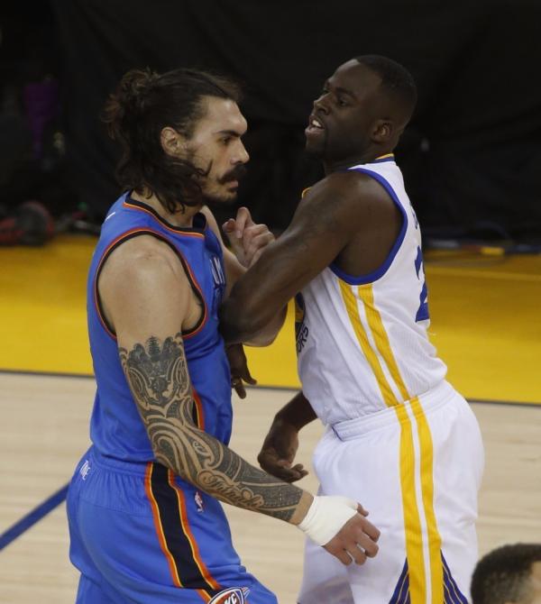 格林是故意的吗？对手妻子求他别再踢裆，“我们还想要孩子”