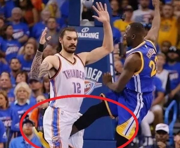 格林是故意的吗？对手妻子求他别再踢裆，“我们还想要孩子”