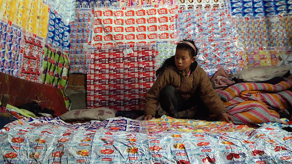 专访《塑料王国》导演王久良：消费主义社会的垃圾问题无解