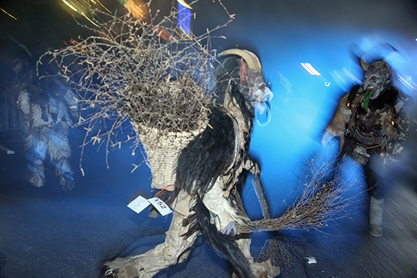 趣看｜圣诞节将至，万圣节欠的债该还了