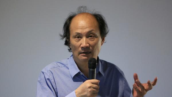 回望与重现：金宇澄的新作是关于“父母亲”的记忆之书