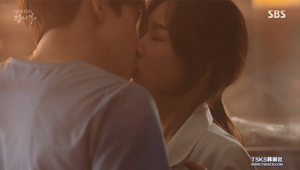 《浪漫医生金师傅》这种医疗剧，比玛丽苏浪漫多了