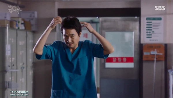 《浪漫医生金师傅》这种医疗剧，比玛丽苏浪漫多了