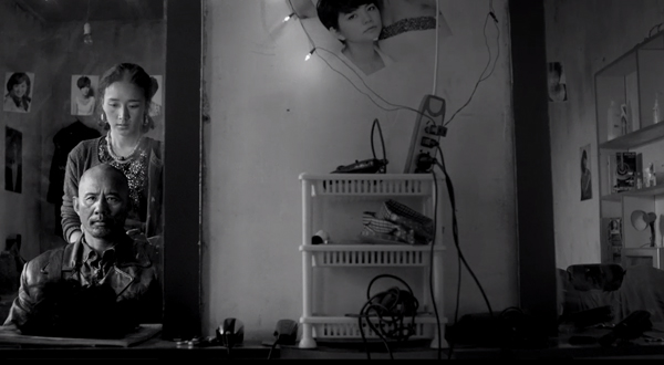 《塔洛》女主杨秀措：年轻藏族人的状态，没人比我更熟悉了