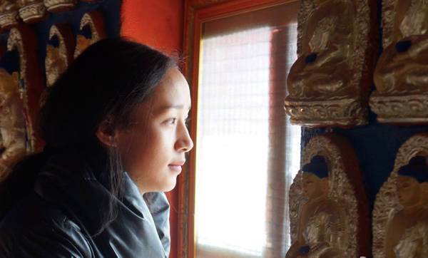 《塔洛》女主杨秀措：年轻藏族人的状态，没人比我更熟悉了