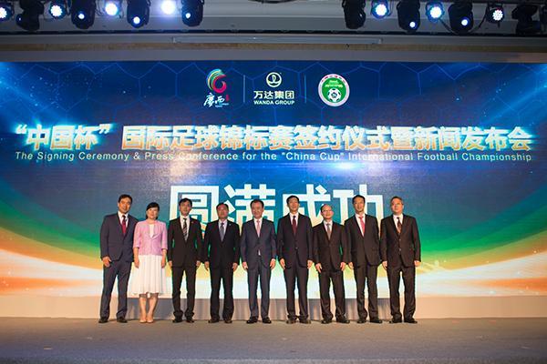 万达办“中国杯”坑了里皮？老帅为这份国足名单操碎了心