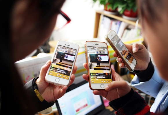 澎湃联播|很惭愧，雾霾做了几个微小的“贡献”