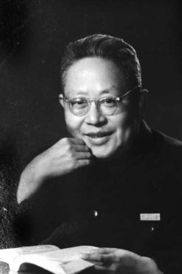 赵景深：集编、导、演、唱于一身的中文系教授