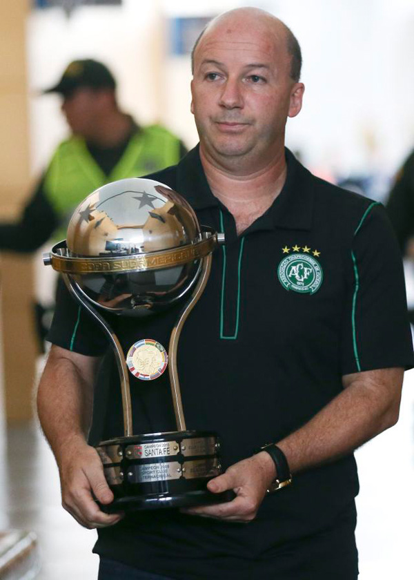 2016，这些传奇体育人与我们告别，甚至不告而别