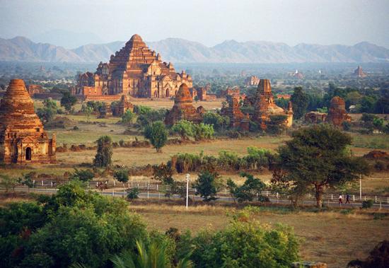 1994年，缅甸一处有千年历史的神庙，据称被马克·波罗拜访过。/AP