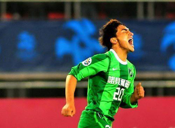 这些新疆天才为什么难在中超立足？日本教练说了句大实话