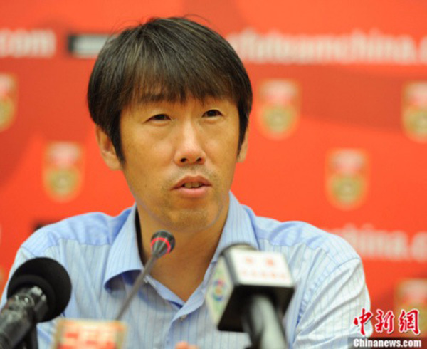 高洪波的2016年：他期待的国足“下半场”只有253天