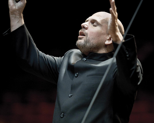 看电视丨《天籁》《爸爸4》迎收官，跨年晚会“不走寻常路”