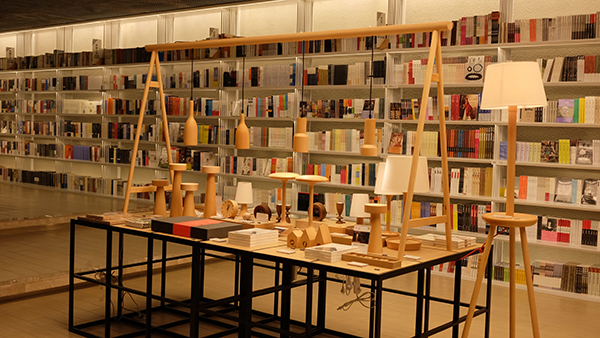 书店测评︱这是颜值最高的一家言几又