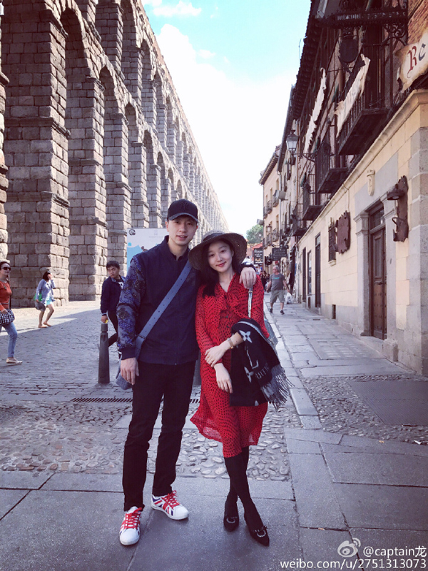 图集|撒狗粮：福原爱台北大婚，秦凯、何姿大秀“520B”