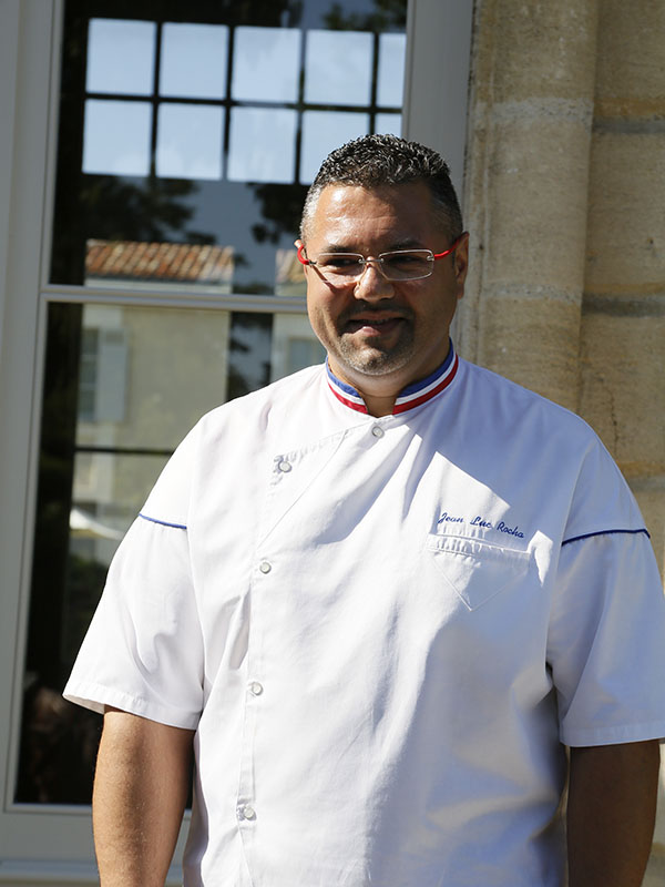 波尔多葡萄成熟时（中）