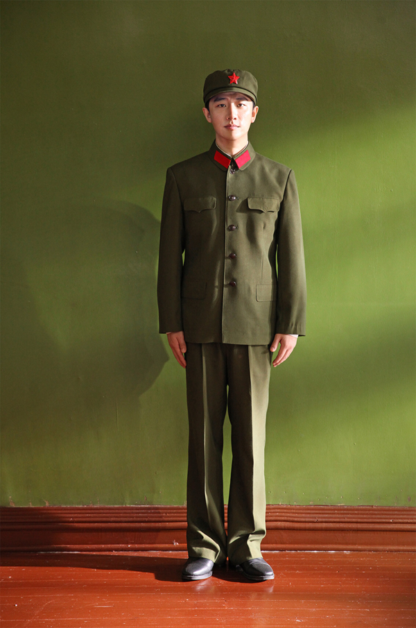 冯小刚新片《芳华》拒绝整容脸，严歌苓编剧黄轩主演